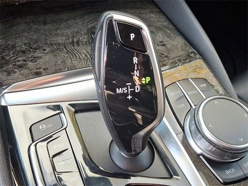 Used 2019 BMW 530i xDrive w/ Convenience Package image 14