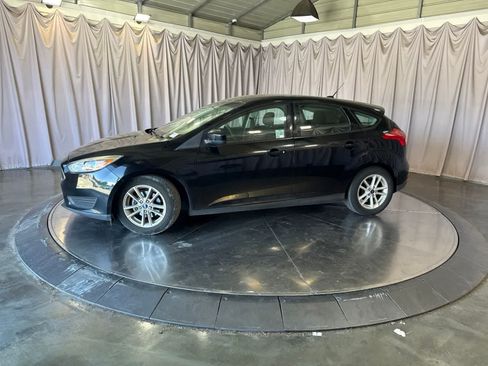 Used 2018 Ford Focus SE FWD image 8