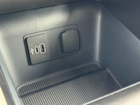 New 2026 Ford Explorer Active w/ Active Comfort Package image 16