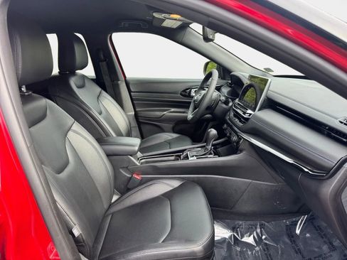 Used 2026 Jeep Compass Limited image 10