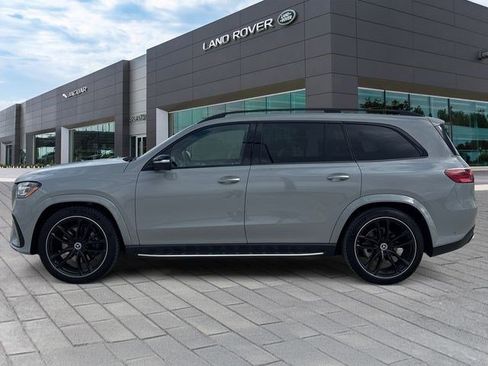 Used 2024 Mercedes-Benz GLS 580 4MATIC image 2
