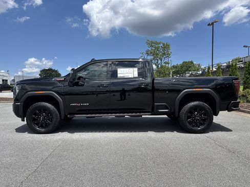 New 2026 GMC Sierra 2500 AT4 w/ AT4 Premium Plus Package AWD/4WD image 6