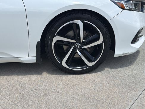 Used 2022 Honda Accord Sport image 29