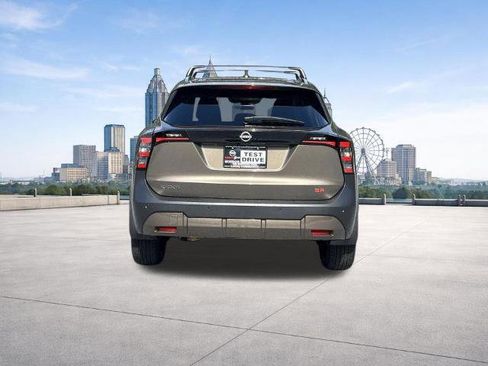 Certified 2025 Nissan Kicks SR w/ SR Premium Package FWD image 25