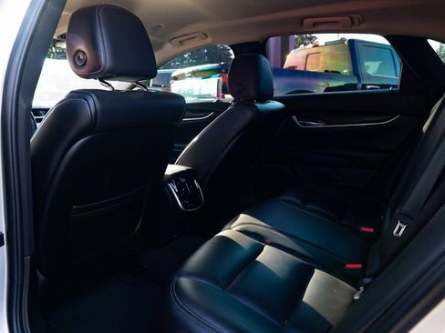 Used 2019 Cadillac XTS Luxury image 22