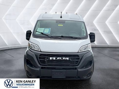 Used 2023 RAM ProMaster 2500 FWD image 2