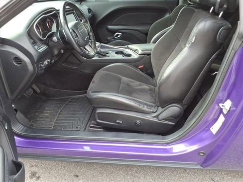 Used 2018 Dodge Challenger GT w/ GT Interior Package image 13