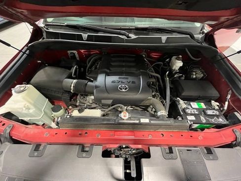 Used 2018 Toyota Tundra SR5 w/ SR5 Upgrade Package RWD image 27