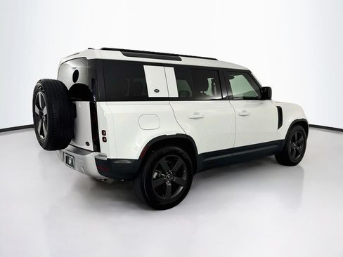 Used 2023 Land Rover Defender 110 SE AWD/4WD image 5