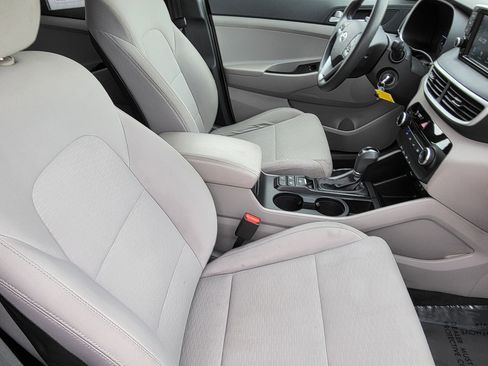 Used 2020 Hyundai Tucson SE image 13