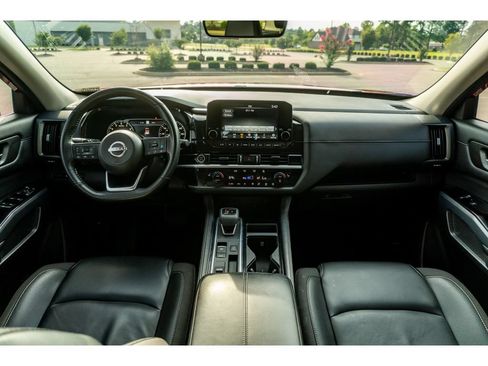 Used 2023 Nissan Pathfinder SL FWD image 21
