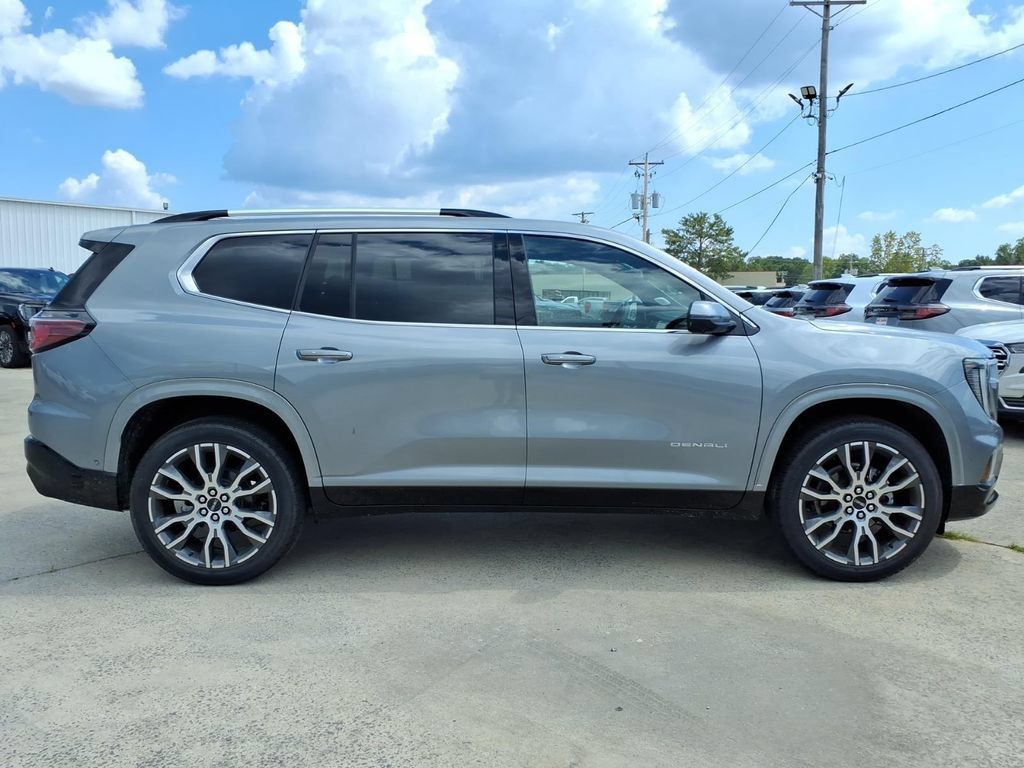 New 2026 GMC Acadia Denali Ultimate AWD/4WD image 8