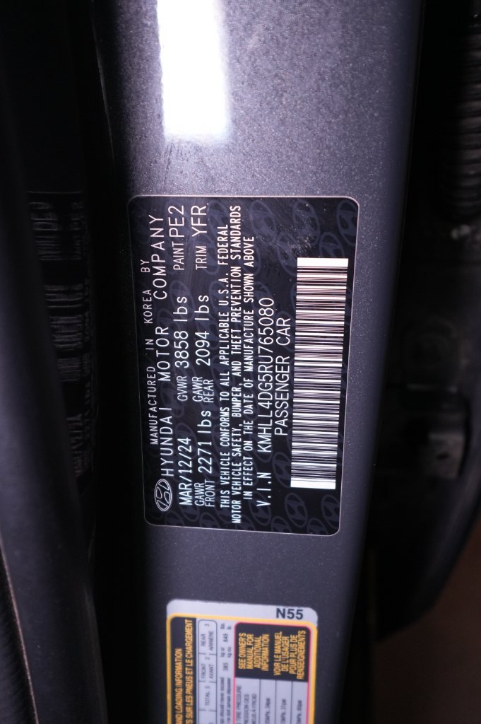 Used 2024 Hyundai Elantra SE FWD image 34