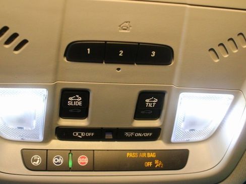 Used 2020 GMC Acadia SLE w/ GMC Pro Grade Package image 32