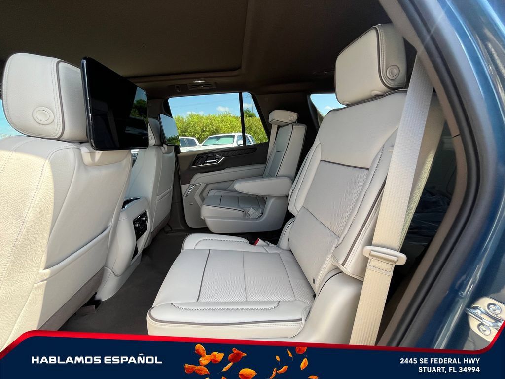 New 2026 GMC Yukon Denali w/ Denali Reserve Package AWD/4WD image 12