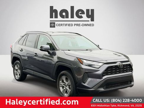 Used 2024 Toyota RAV4 XLE AWD/4WD image 1