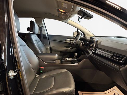 Certified 2024 Kia Sportage EX image 26