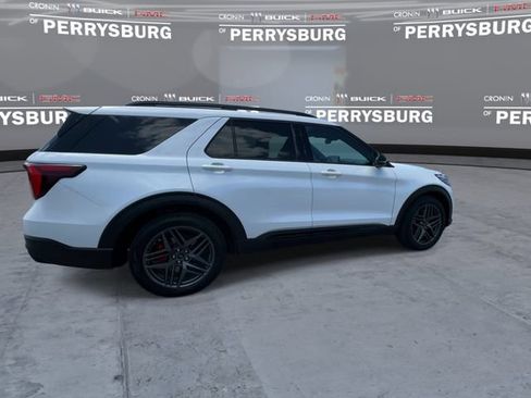 Used 2025 Ford Explorer ST AWD/4WD image 8