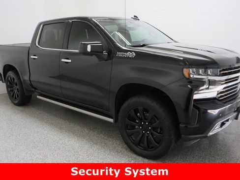 Used 2019 Chevrolet Silverado 1500 High Country w/ Technology Package image 4