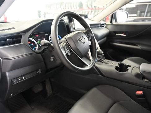 Used 2023 Toyota Venza LE AWD/4WD image 21
