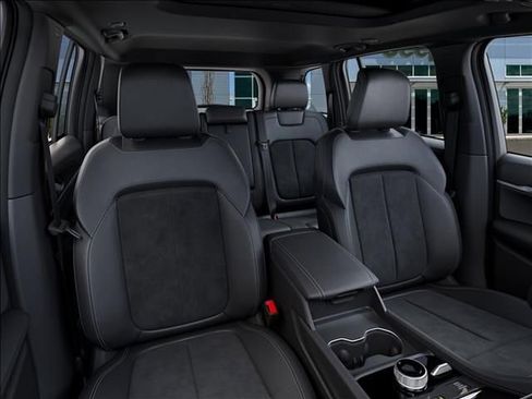 New 2026 Jeep Grand Cherokee Altitude AWD/4WD image 16