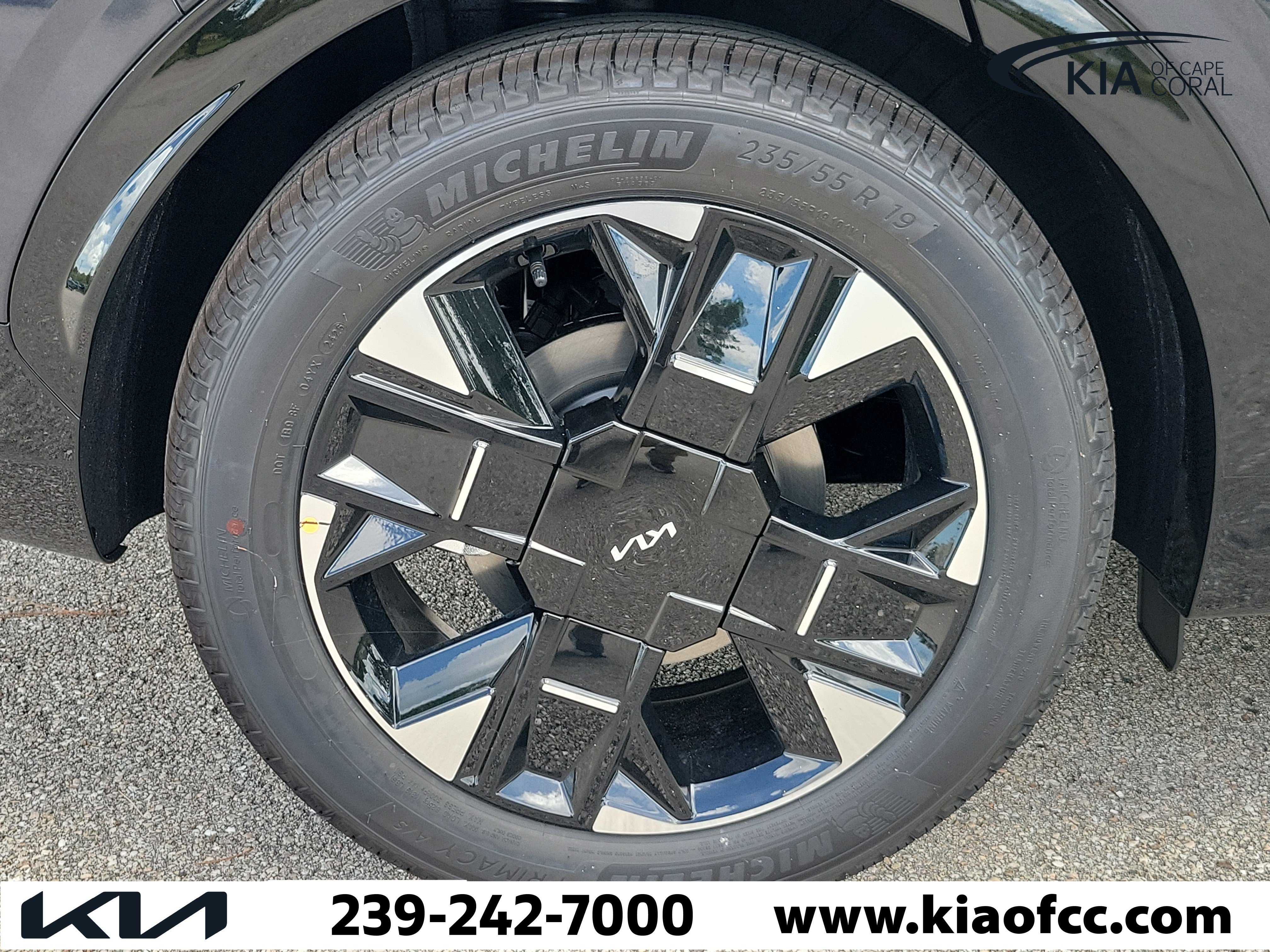 New 2026 Kia Sportage SX FWD image 9