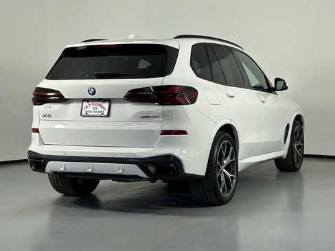 Used 2025 BMW X5 xDrive40i w/ M Sport Package AWD/4WD image 8