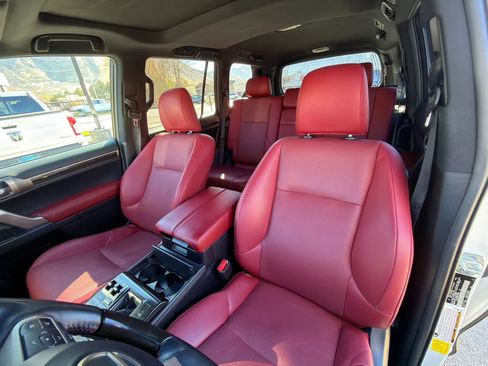 Used 2021 Lexus GX 460 Premium w/ Premium Plus Package image 33