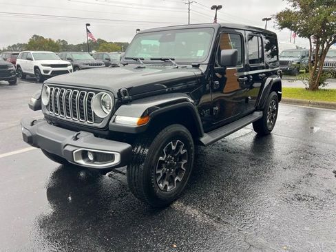 New 2026 Jeep Wrangler Unlimited Sahara AWD/4WD image 4