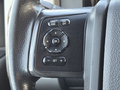 Used 2015 Ford F250 Lariat w/ Lariat Interior Package image 27