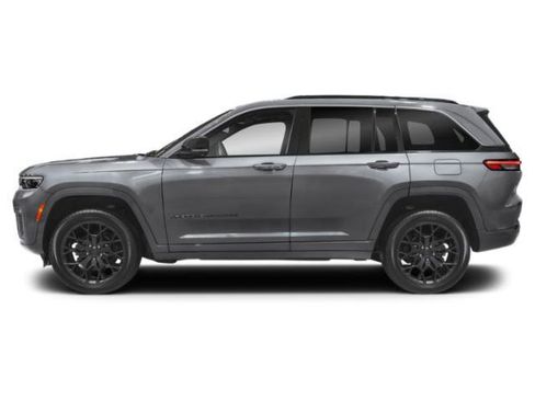 New 2026 Jeep Grand Cherokee Altitude AWD/4WD image 2