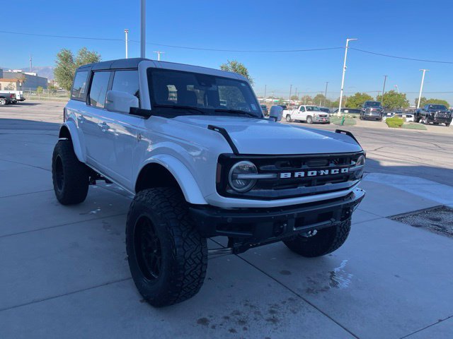 Used 2024 Ford Bronco Outer Banks AWD/4WD image 6