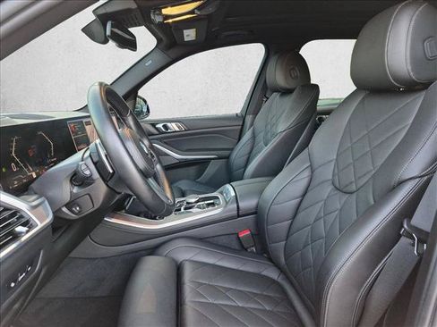 Used 2024 BMW X5 sDrive40i w/ M Sport Package RWD image 11