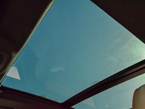 Used 2022 Audi e-tron Chronos w/ Chronos Package image 34