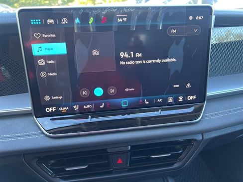 New 2025 Volkswagen Tiguan SE image 26