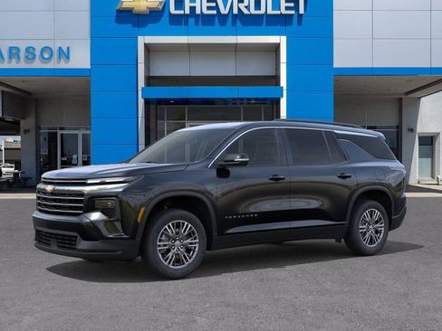 New 2026 Chevrolet Traverse LT image 2
