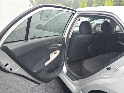 Used 2011 Toyota Corolla S FWD image 18