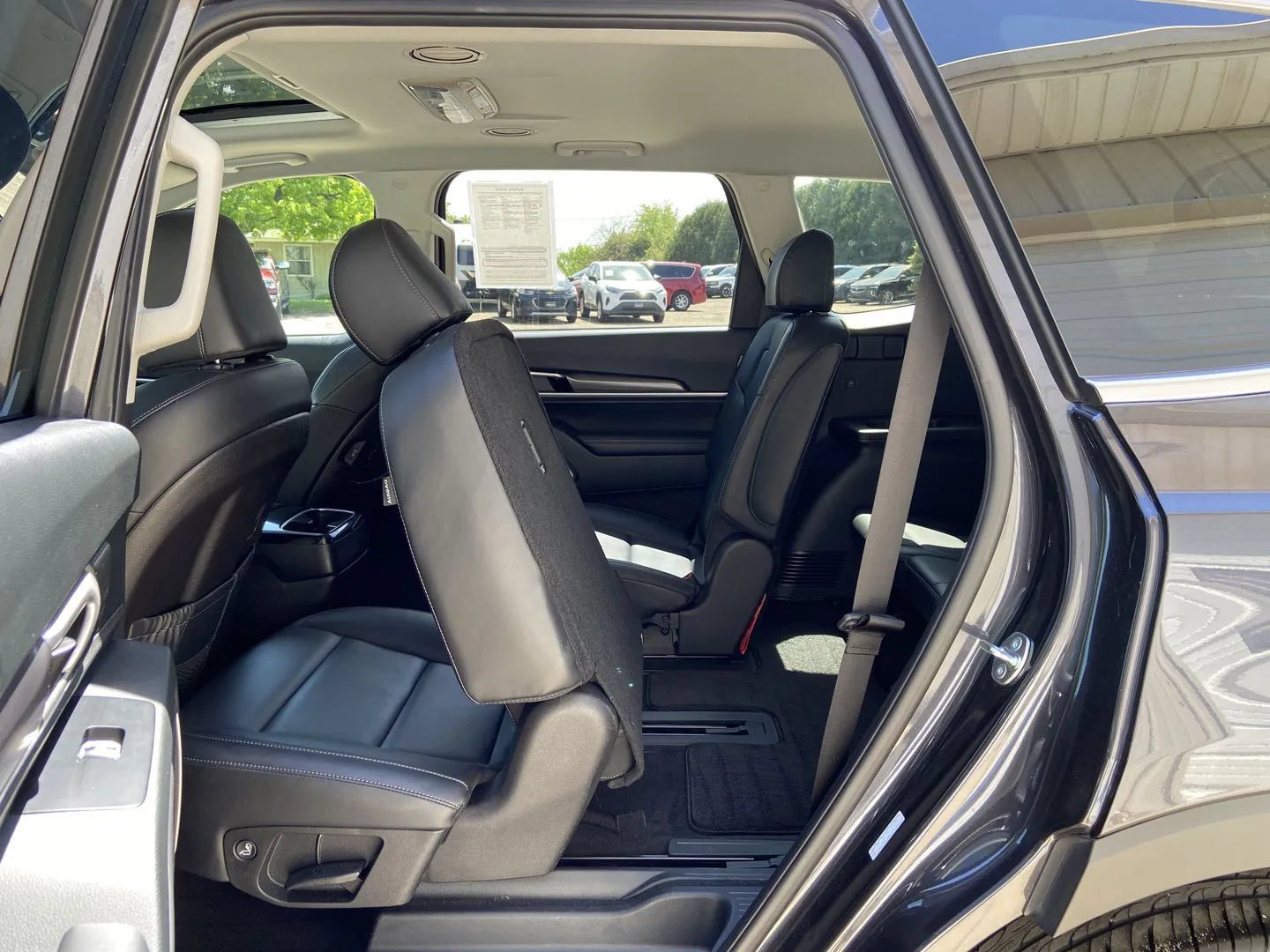 Used 2025 Kia Telluride S AWD/4WD image 26