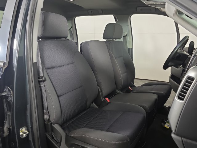 Used 2018 Chevrolet Silverado 1500 LT w/ All Star Edition AWD/4WD image 31