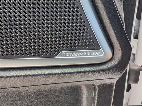 Used 2022 Kia Telluride SX w/ SX Prestige Package image 16