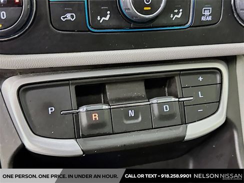 Used 2022 GMC Terrain SLT w/ LPO, Floor Liner Package image 16