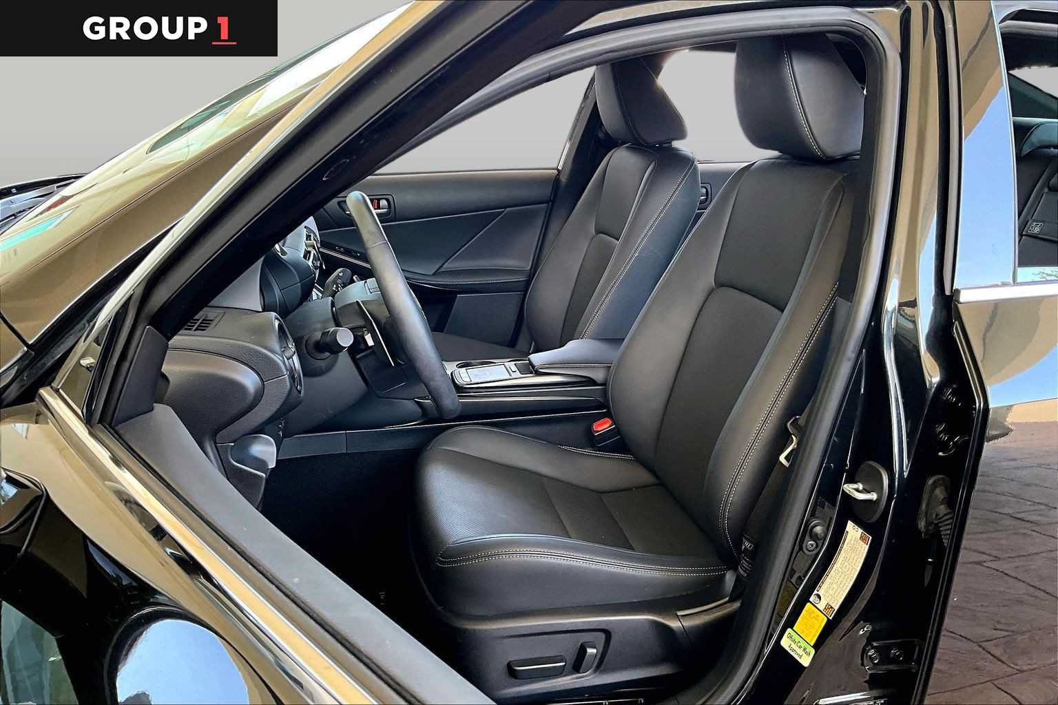 Used 2025 Lexus IS 350 F Sport RWD image 7