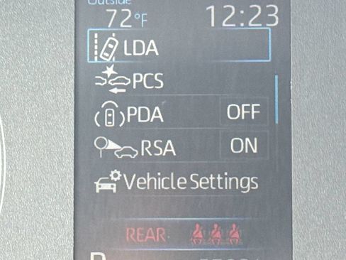 Used 2024 Toyota Corolla LE FWD image 18
