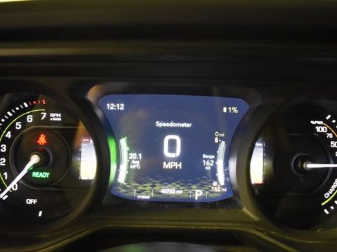 Used 2024 Jeep Wrangler High Altitude AWD/4WD image 28