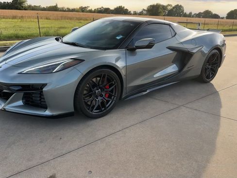 Used 2024 Chevrolet Corvette Z06 image 5
