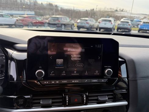 Used 2025 Nissan Pathfinder SV w/ Cargo Package image 17