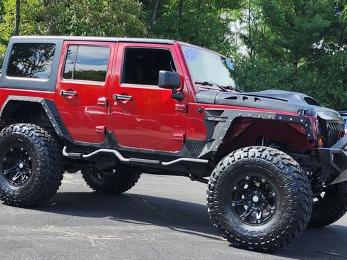 Used 2011 Jeep Wrangler Unlimited Sport AWD/4WD image 2