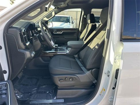 New 2026 GMC Sierra 1500 Elevation w/ LPO, Elevation Black Package image 21