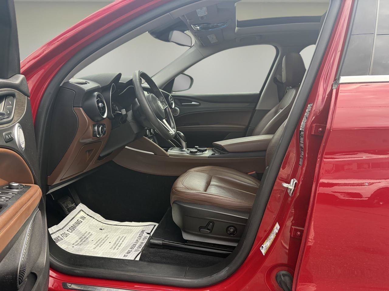 Used 2018 Alfa Romeo Stelvio Ti AWD/4WD image 10