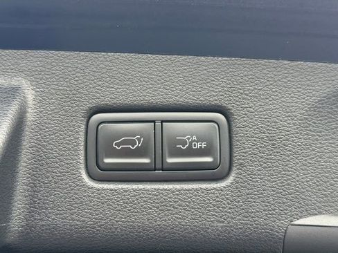 Used 2025 Kia Telluride S FWD image 21
